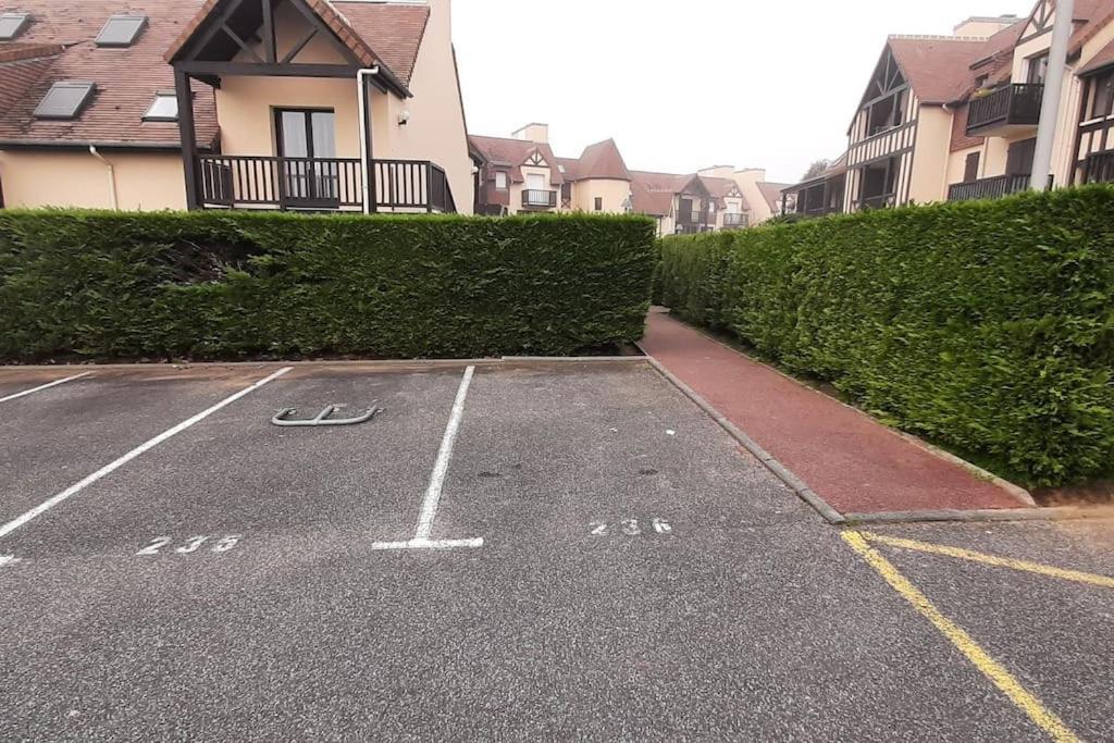 Stigi, duplex de standing à 100m de la mer Ouistreham Esterno foto